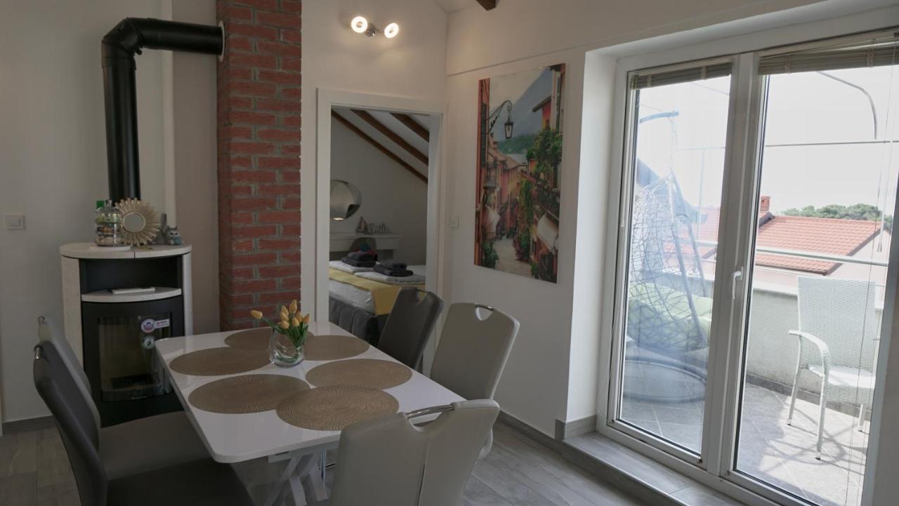 Apartments Bestak คิร์ก ภายนอก รูปภาพ