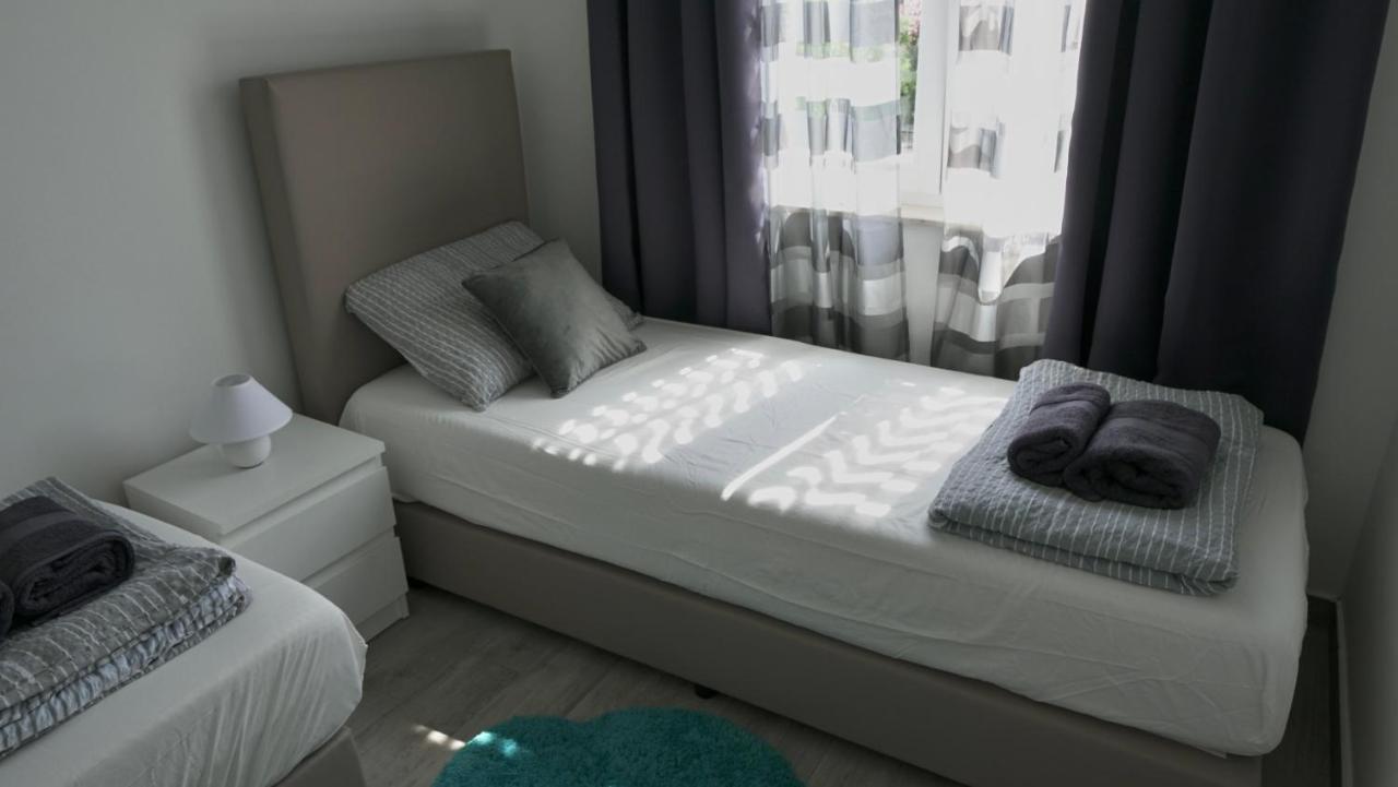 Apartments Bestak คิร์ก ภายนอก รูปภาพ