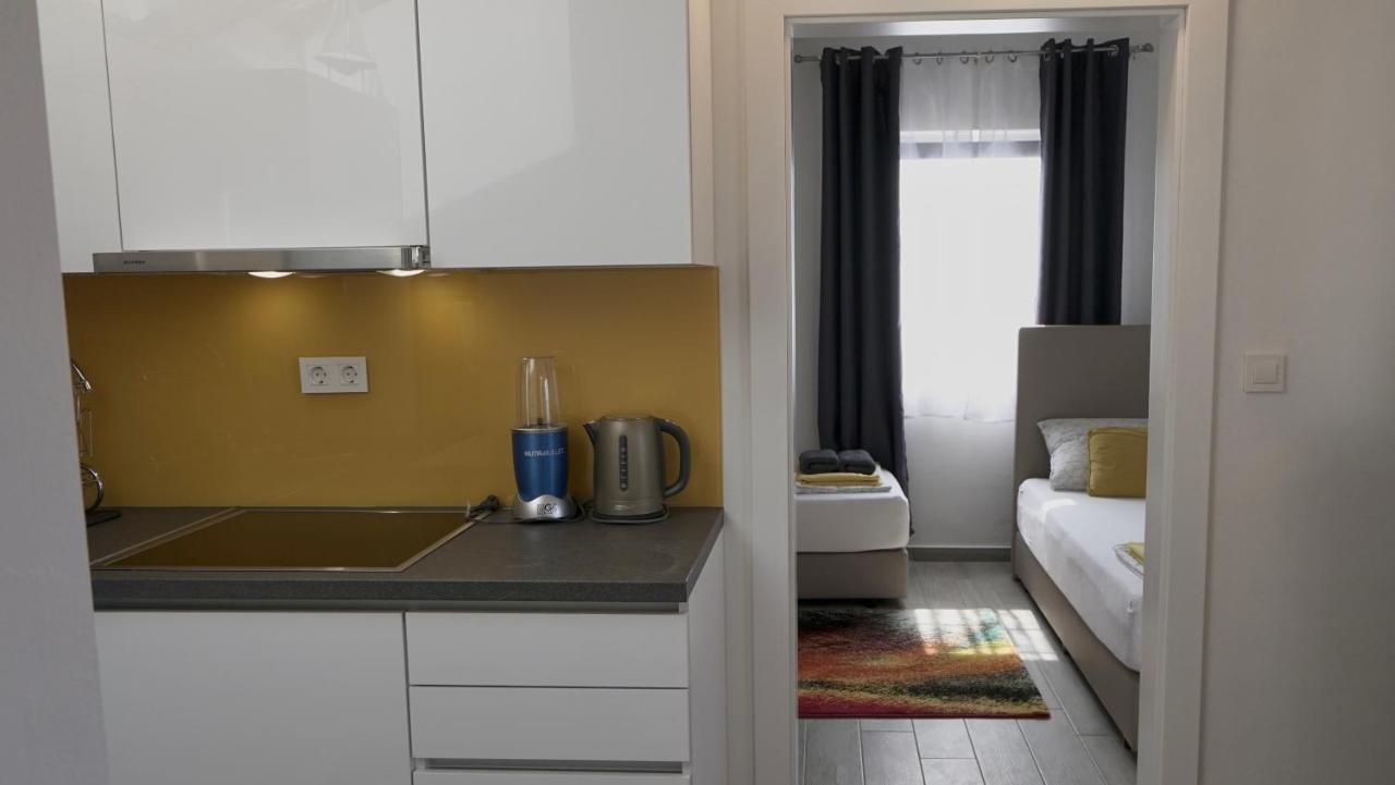 Apartments Bestak คิร์ก ภายนอก รูปภาพ