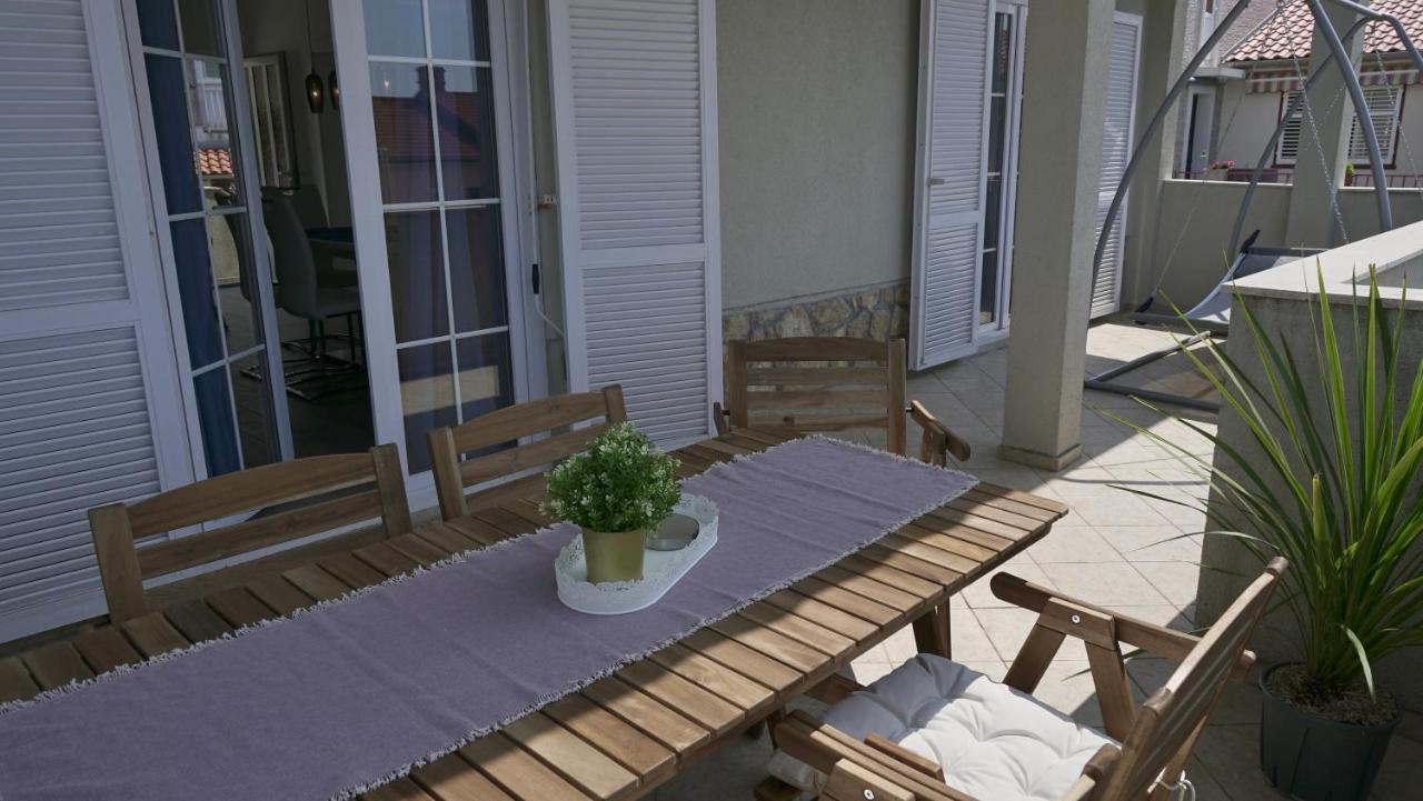 Apartments Bestak คิร์ก ภายนอก รูปภาพ
