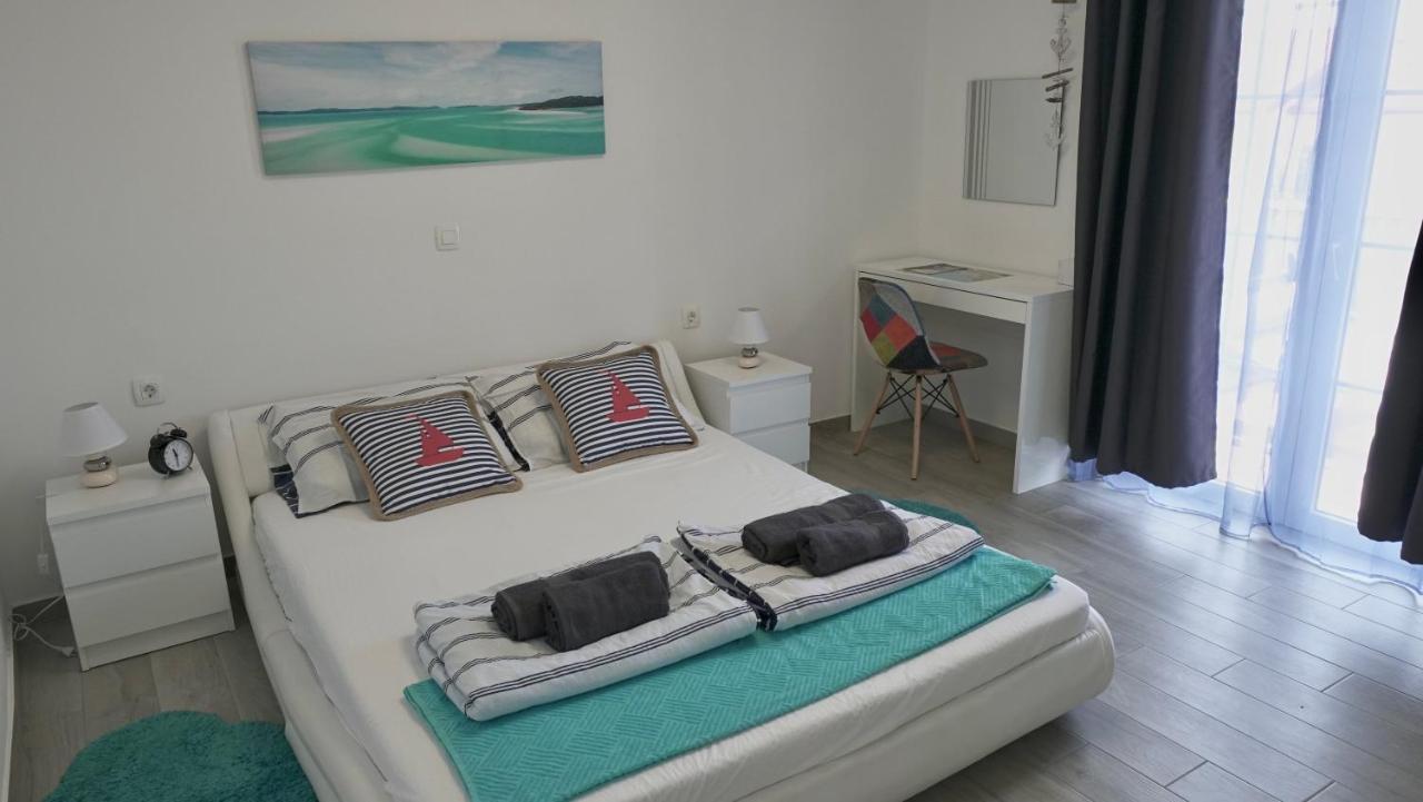 Apartments Bestak คิร์ก ภายนอก รูปภาพ