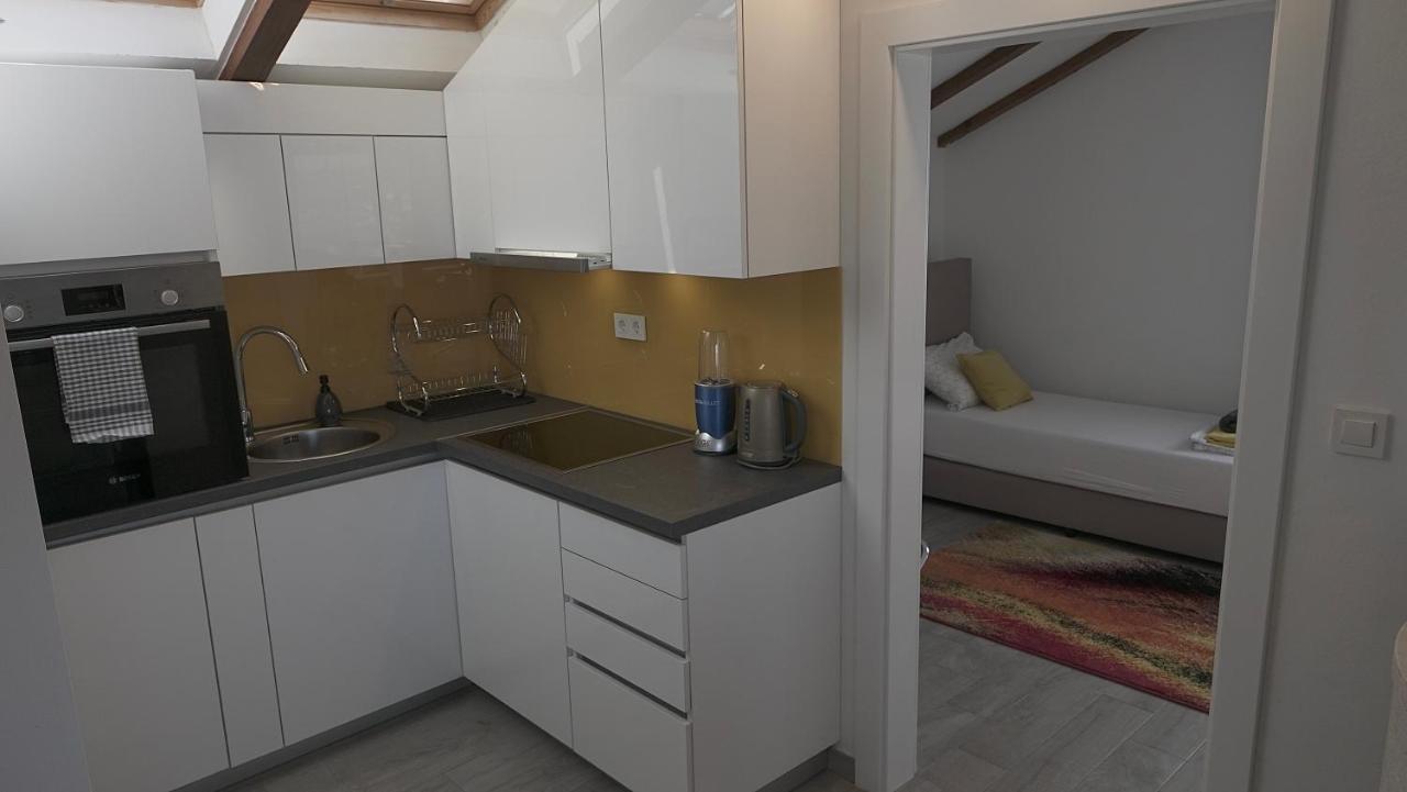 Apartments Bestak คิร์ก ภายนอก รูปภาพ