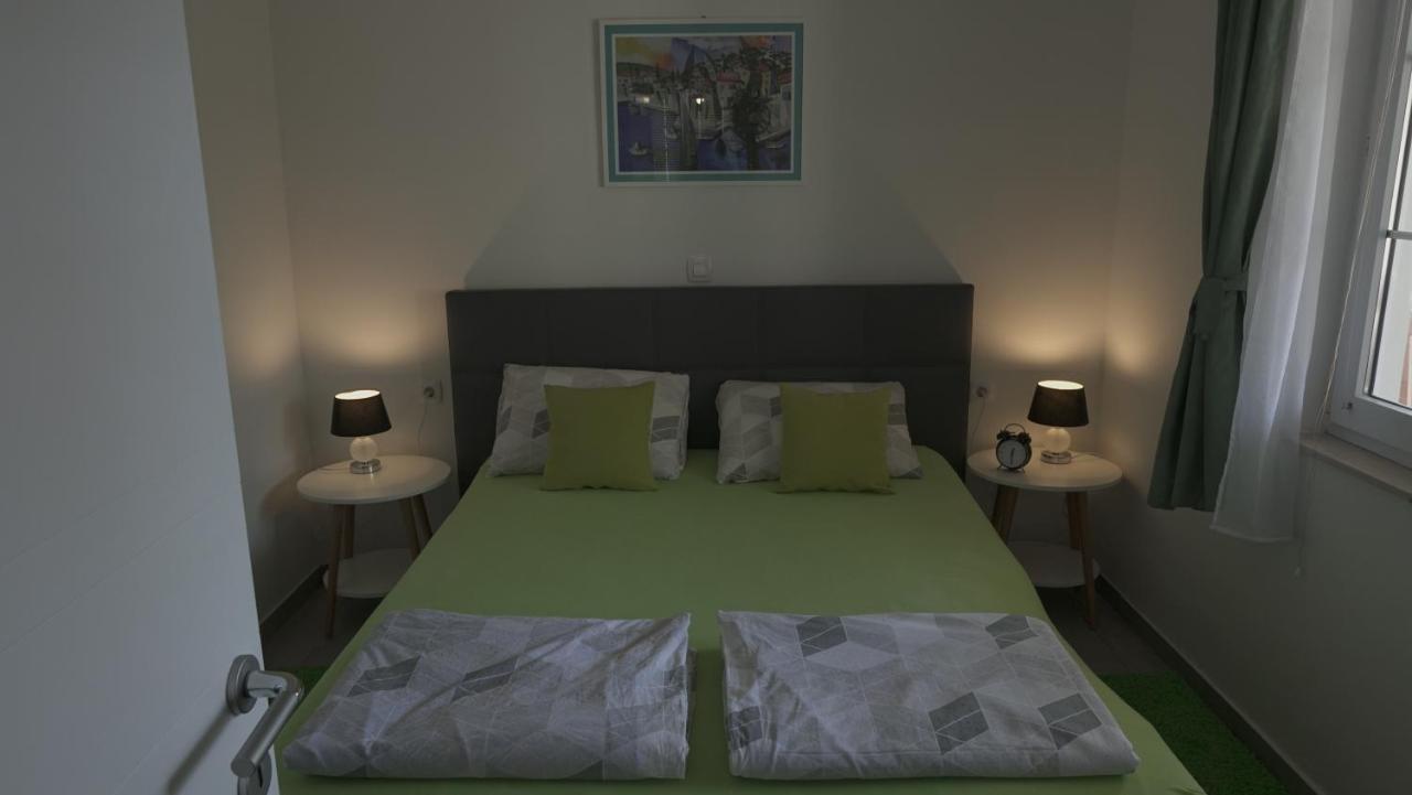 Apartments Bestak คิร์ก ภายนอก รูปภาพ
